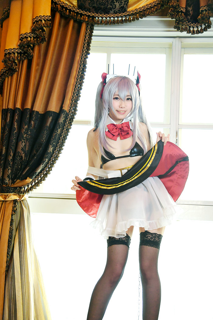 (Cosplay) (CosEx11) [しゅがー＊みゅく (天使みゅ。)] Vampire Kiss [516P742MB]
