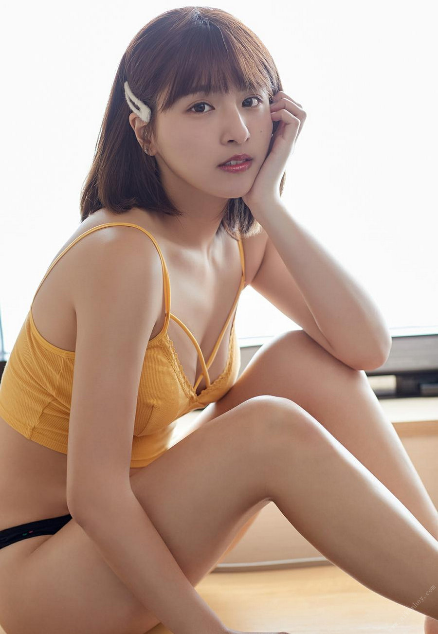 一見峮心 峮峮個人寫真書 數位精華版 [64P60MB]