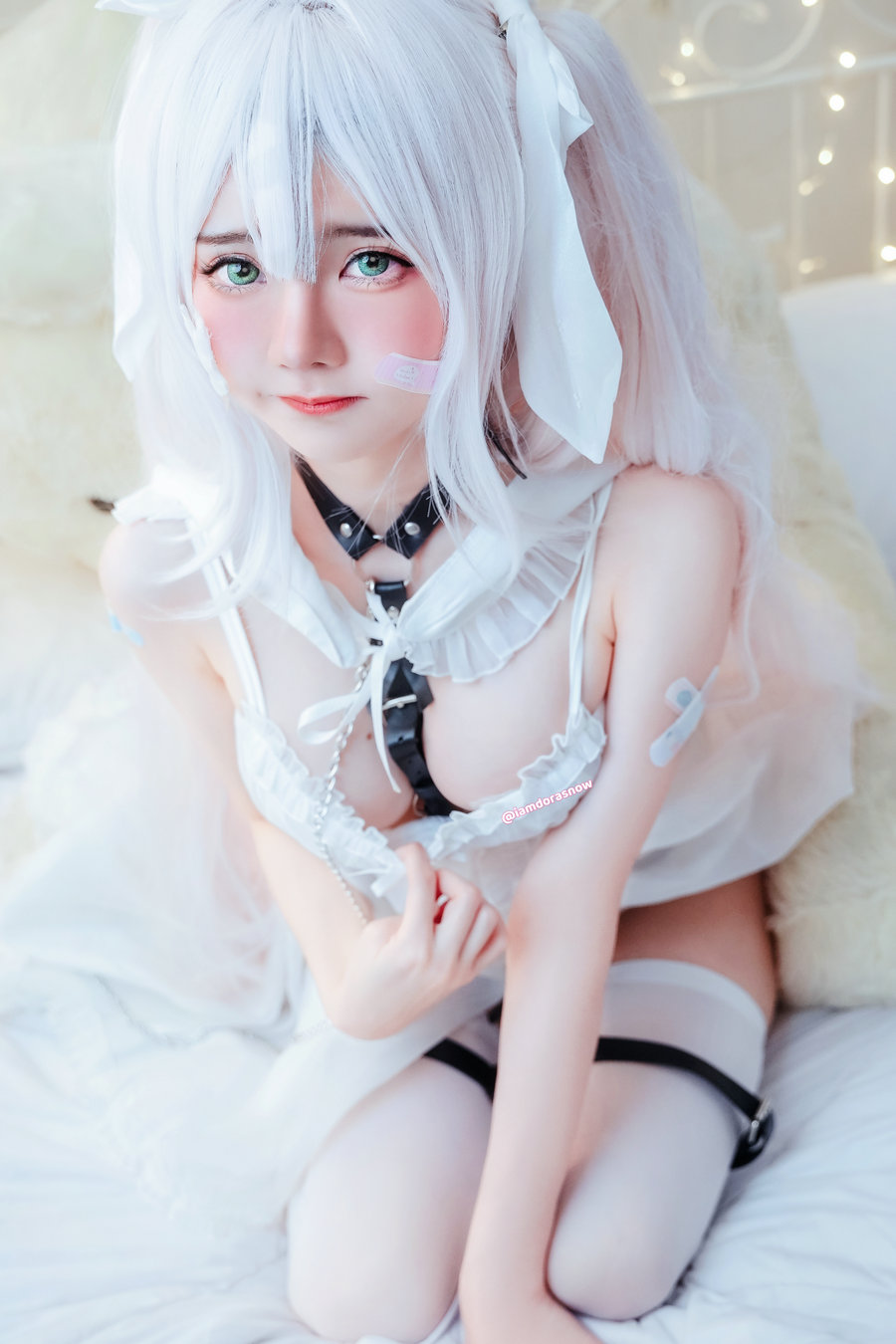Sally Dorasnow - Hatsune [43P-377MB]