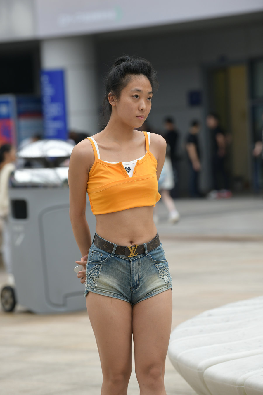 精选街拍视频 No.8741 素颜牛仔短裤 [63P-1.46GB]