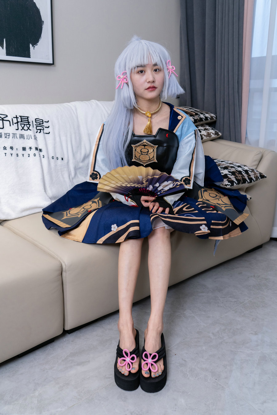 甜予摄影 No.141 澜澜-cos服人字拖、白丝、裸足、挠脚心剧情 [134P3V-12.6GB]