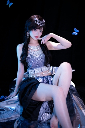 千反田鹿子 - 苗疆蓝蝶 [52P-708MB]
