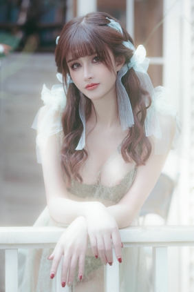 鹿八岁 - 小鹿的秘密花园 [70P-1.20GB]