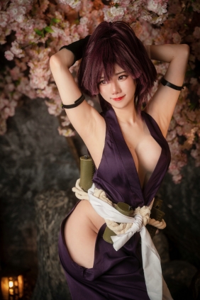 Sally Dorasnow - Yuzuriha [46P1V-390MB]