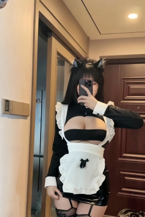 琳铛铛 - 可爱女仆 [28P-75MB]