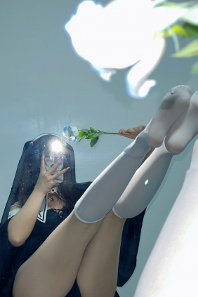 桃沢樱呀 - 纯情修女 [32P5V-491MB]