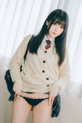 微博妹纸霜月shimo - 隣のサキュバス霜月さん！！vol.01 [123P1V-362MB]