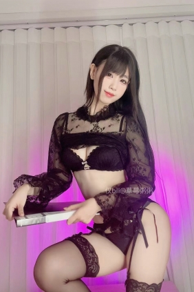 B站十万口草莓粥粥 2024年09月舰长福利 [225P8V-306MB]