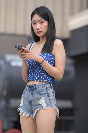 精选街拍视频 No.8815 牛仔热裤美女 [504P-11.8GB]