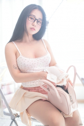 [Photochips] Vol.123 - Dami No.16 [171P-490MB]